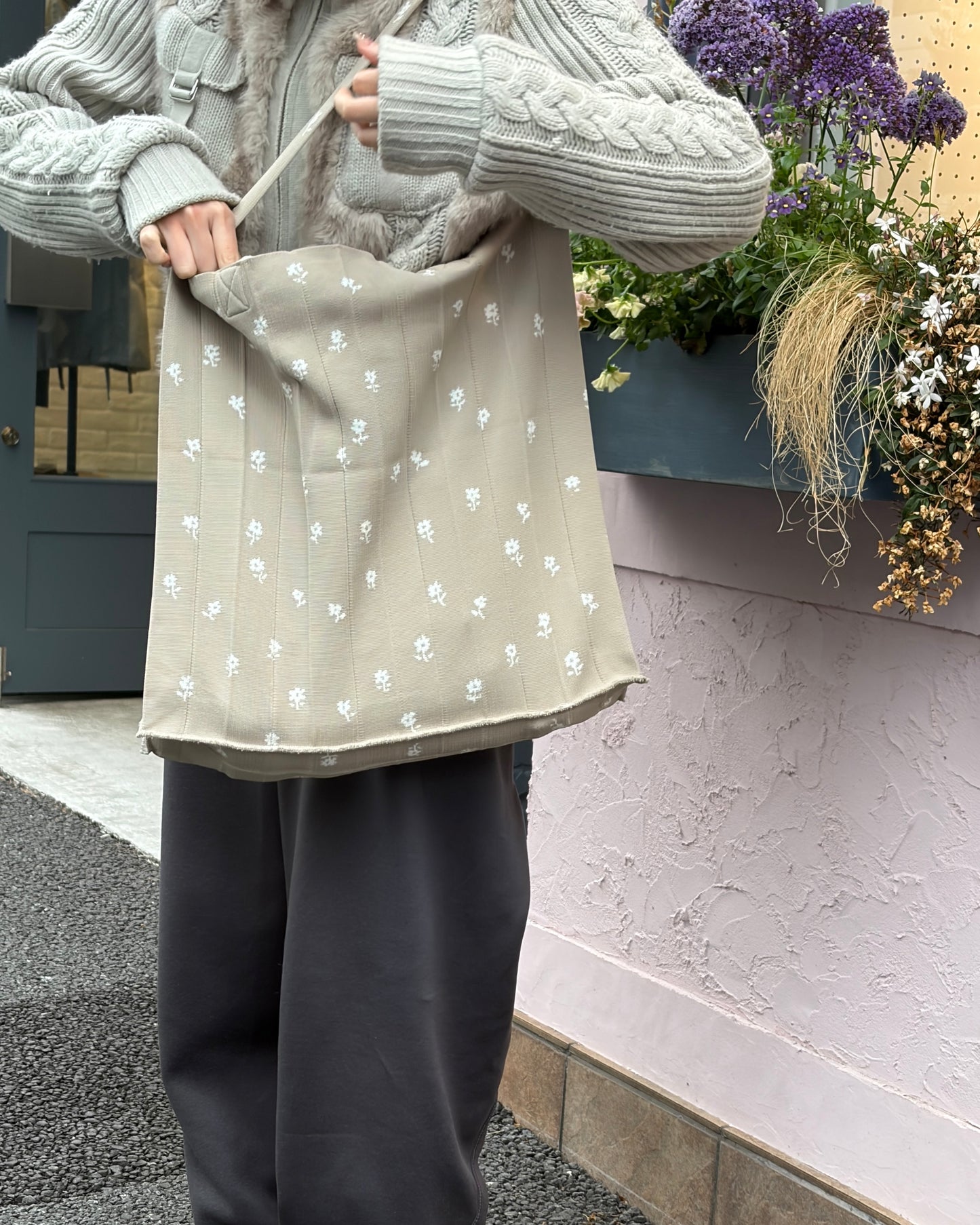 Mam / Garden / Beige