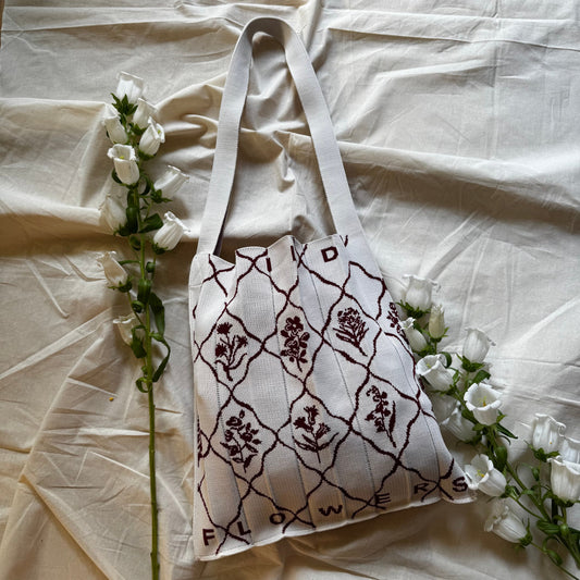Knitty Wild Flowers Ivory