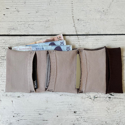 Lletty Monogram Brown