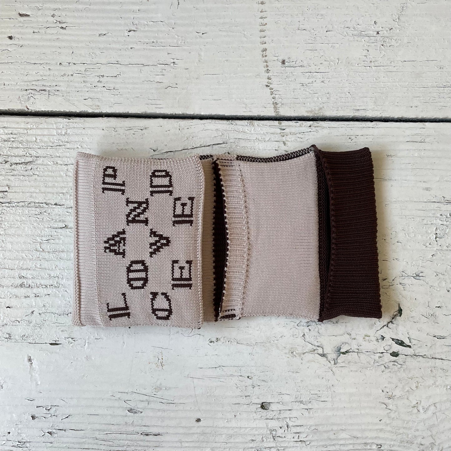 Lletty Monogram Brown