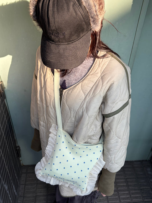 Frilly / Dot / Beige