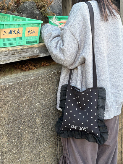 Frilly / Dot / Black