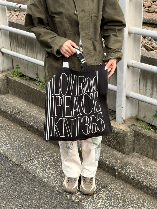 Mam / LOVE and PEACE / black×white