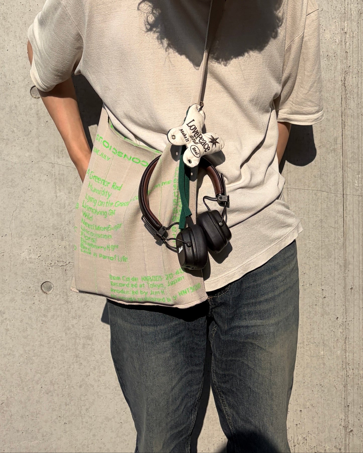 Lpeee / Unconscious / NeonGreen