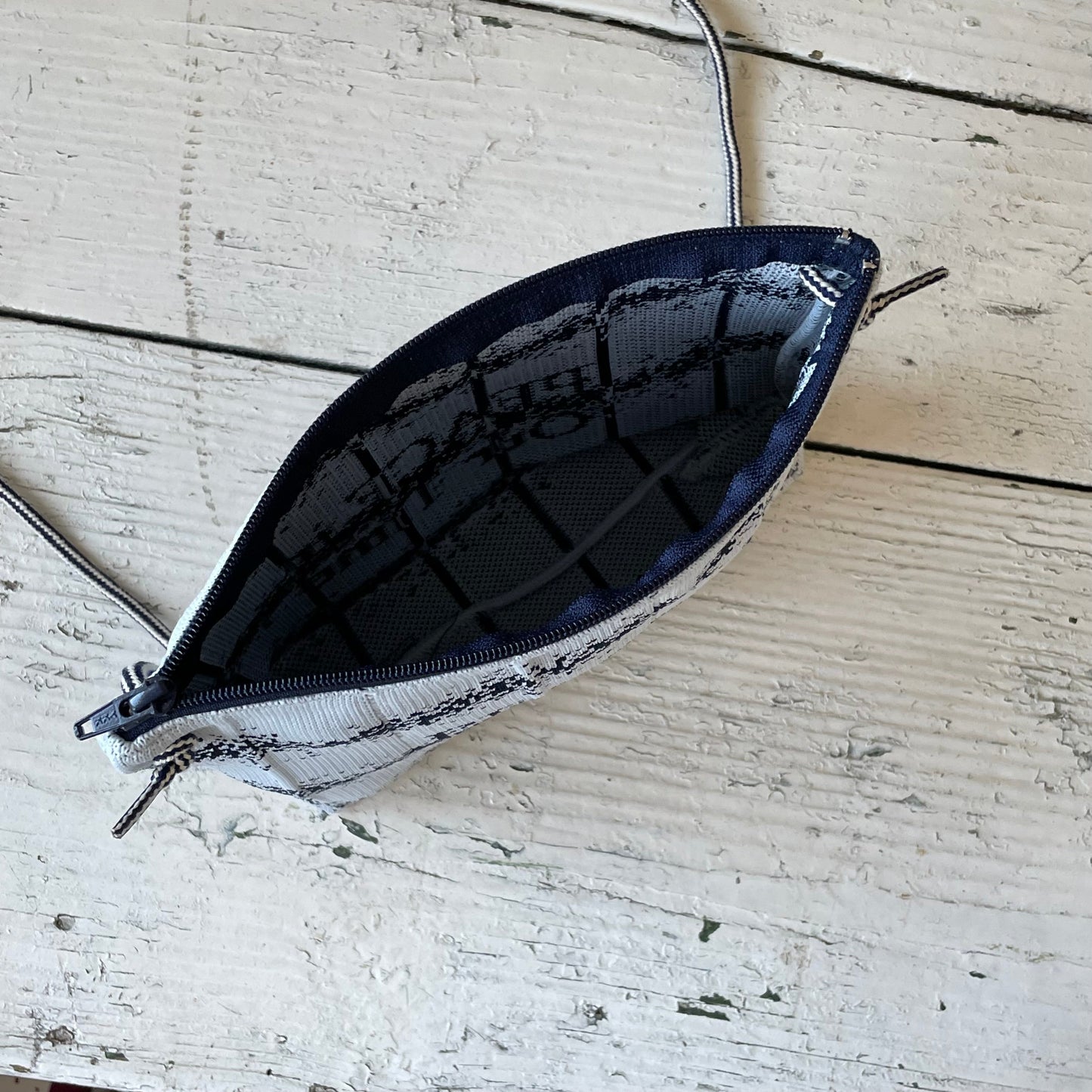 Ziptty / PEACE / Lt.Blue