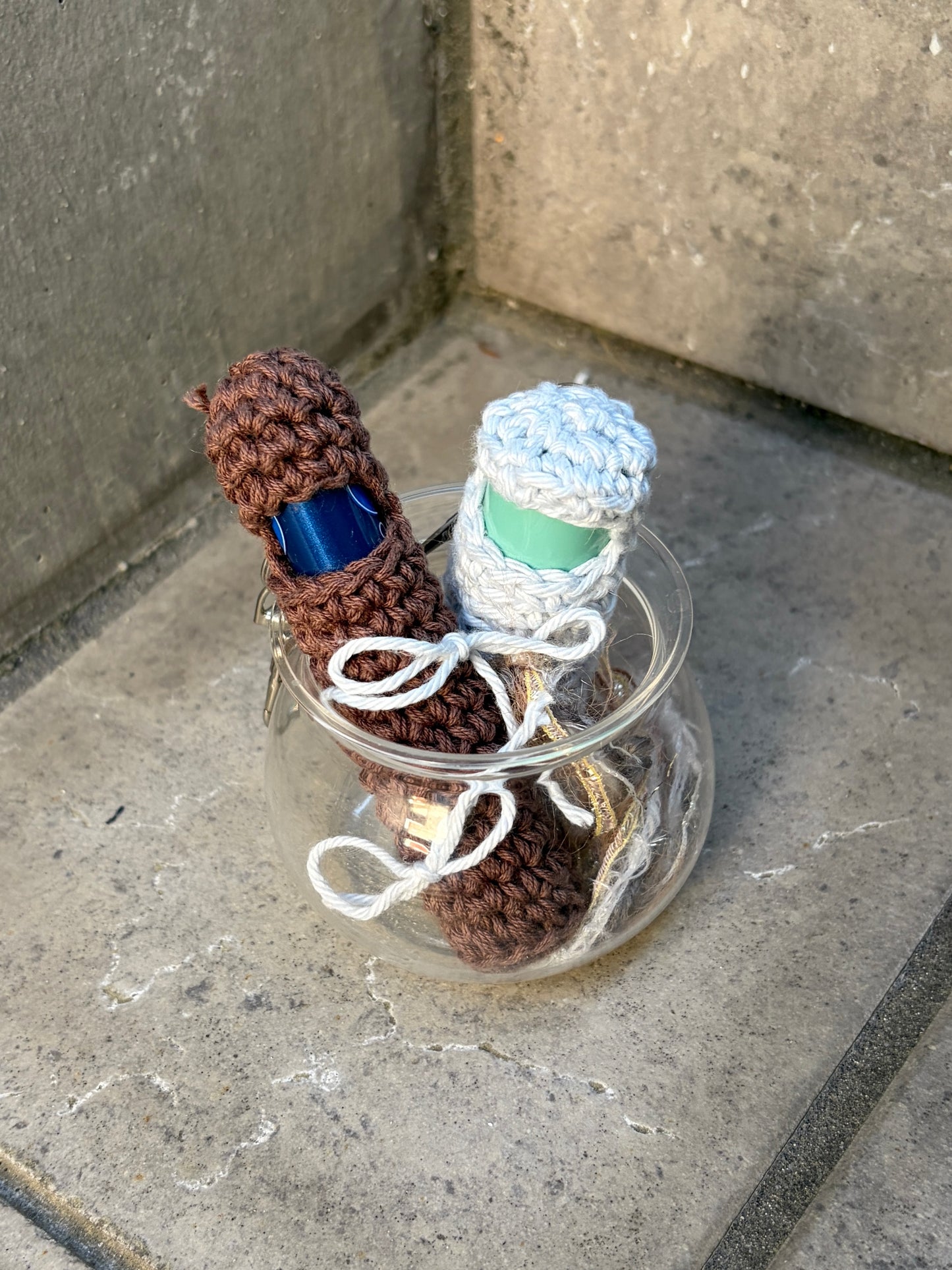 Lip Balm Case -Dark Brown / Cotton-