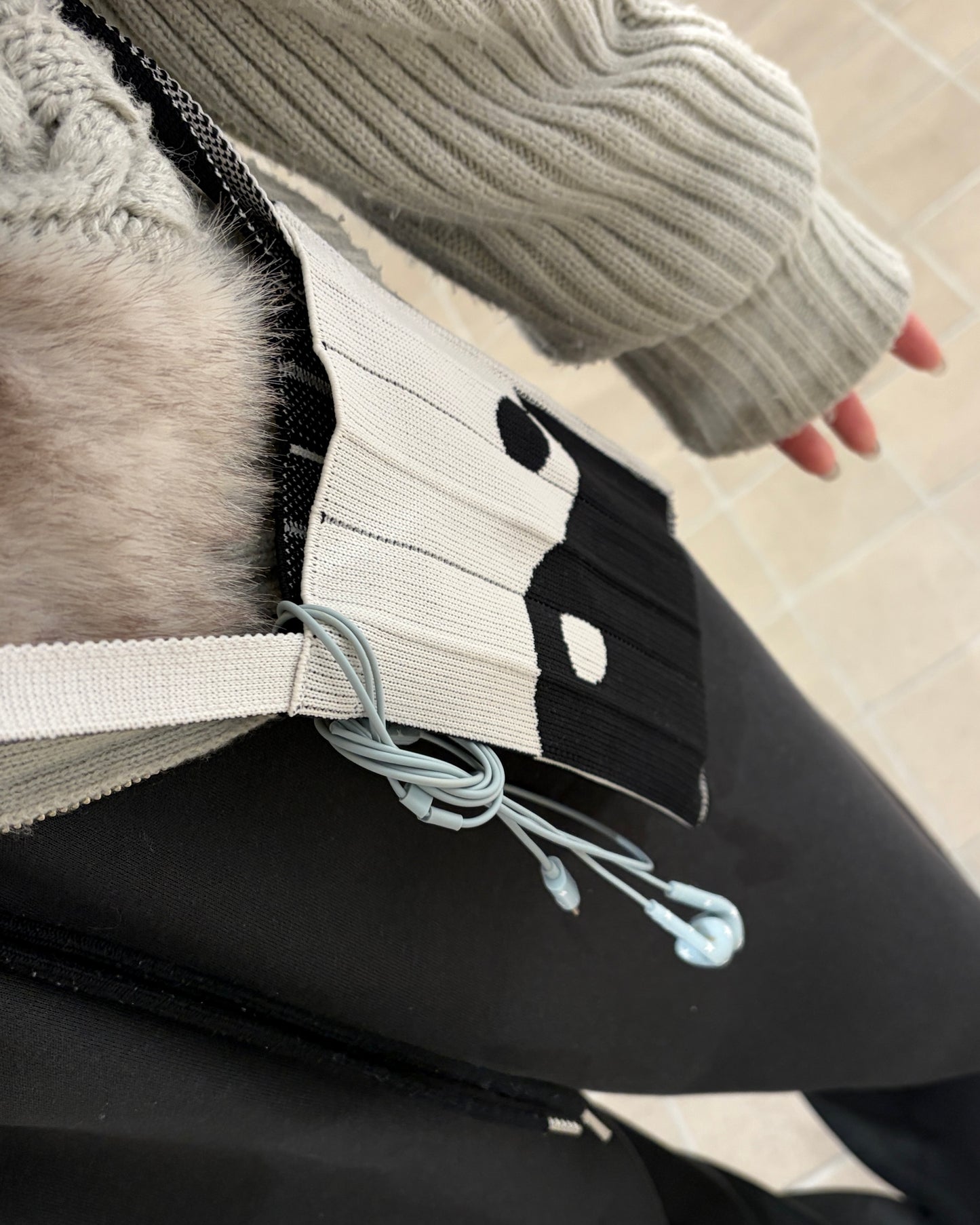 Me-Knitty / Ying Yang / Black