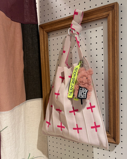 Knitty / Cross / Pink