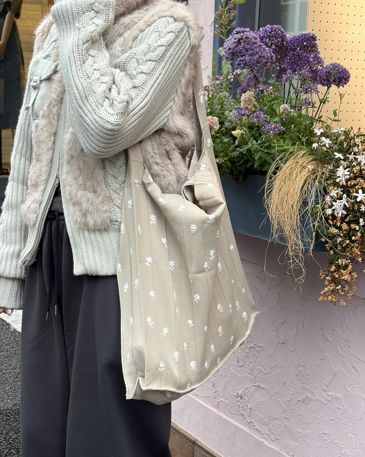 Mam / Garden / Beige