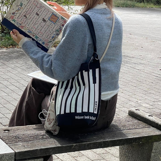 Fourty / Piano / Black